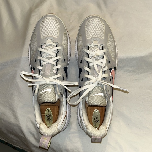 Nike Air Max Genome - Picture 4 of 7